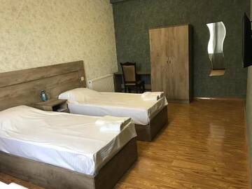 Фото номера Трехместный номер Делюкс Отели типа «постель и завтрак» Kamar Hotel Ijevan г. Иджеван 6