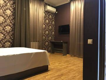 Фото номера Полулюкс с балконом Отели типа «постель и завтрак» Kamar Hotel Ijevan г. Иджеван 8