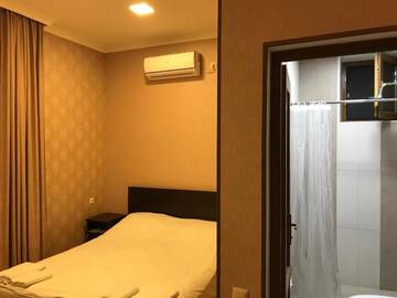 Фото номера Полулюкс с балконом Отели типа «постель и завтрак» Kamar Hotel Ijevan г. Иджеван 18