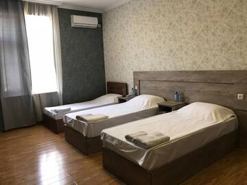 Фото номера Трехместный номер Делюкс Отели типа «постель и завтрак» Kamar Hotel Ijevan г. Иджеван 2