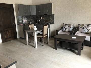 Фото номера Апартаменты с 3 спальнями Отели типа «постель и завтрак» Kamar Hotel Ijevan г. Иджеван 9
